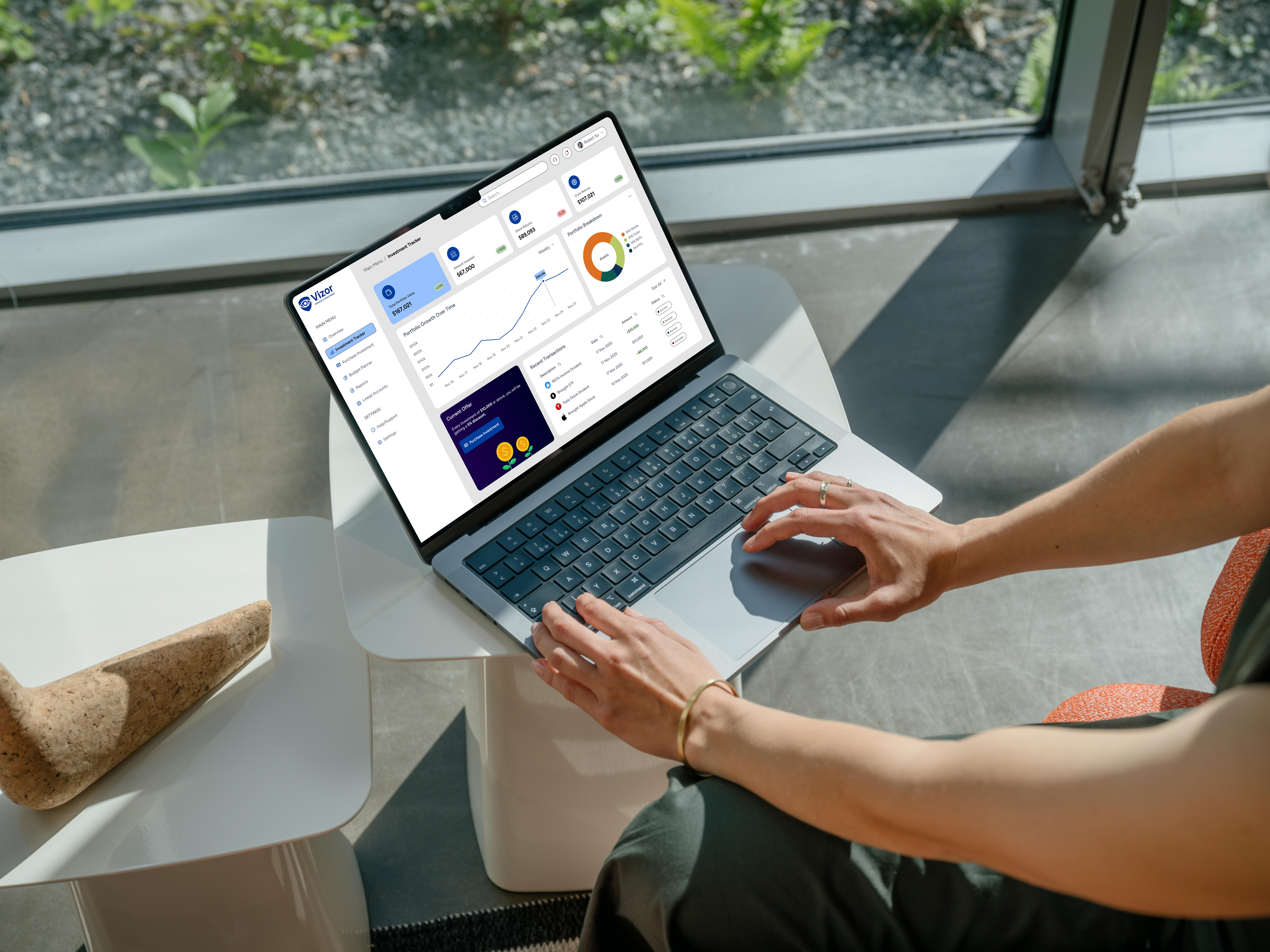 Investment Tracker Dashboard UI